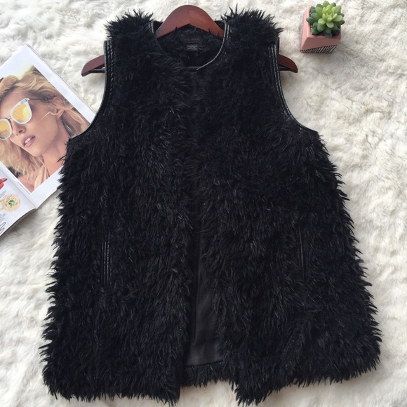 Sam Edelman Black Faux Fur Vest - Picture 2 of 8